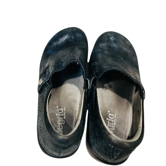Alegria Kara Slip-On Black Blue Iridescent Leather Clogs - Picture 10 of 14